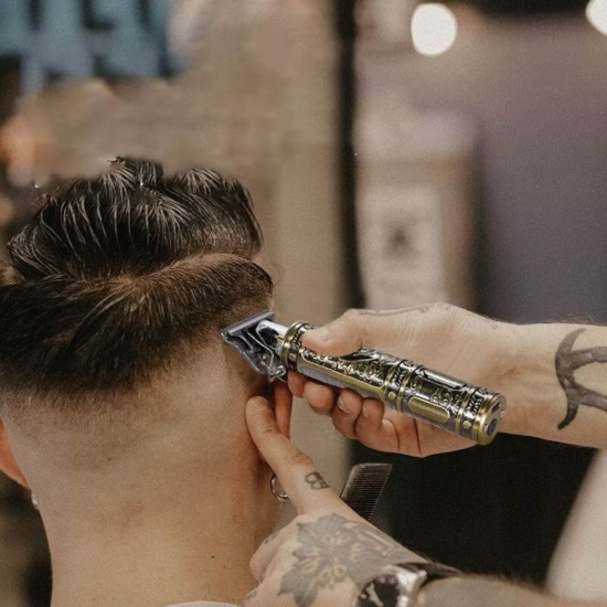 Máquina Profissional Para Acabamento De Barba E Cabelo Sem Fio