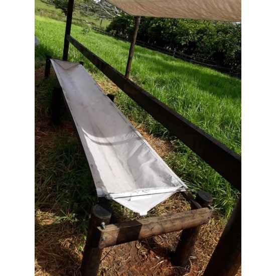 Cocho Para Gado Em Tecido - 1,00 X 10 Mt