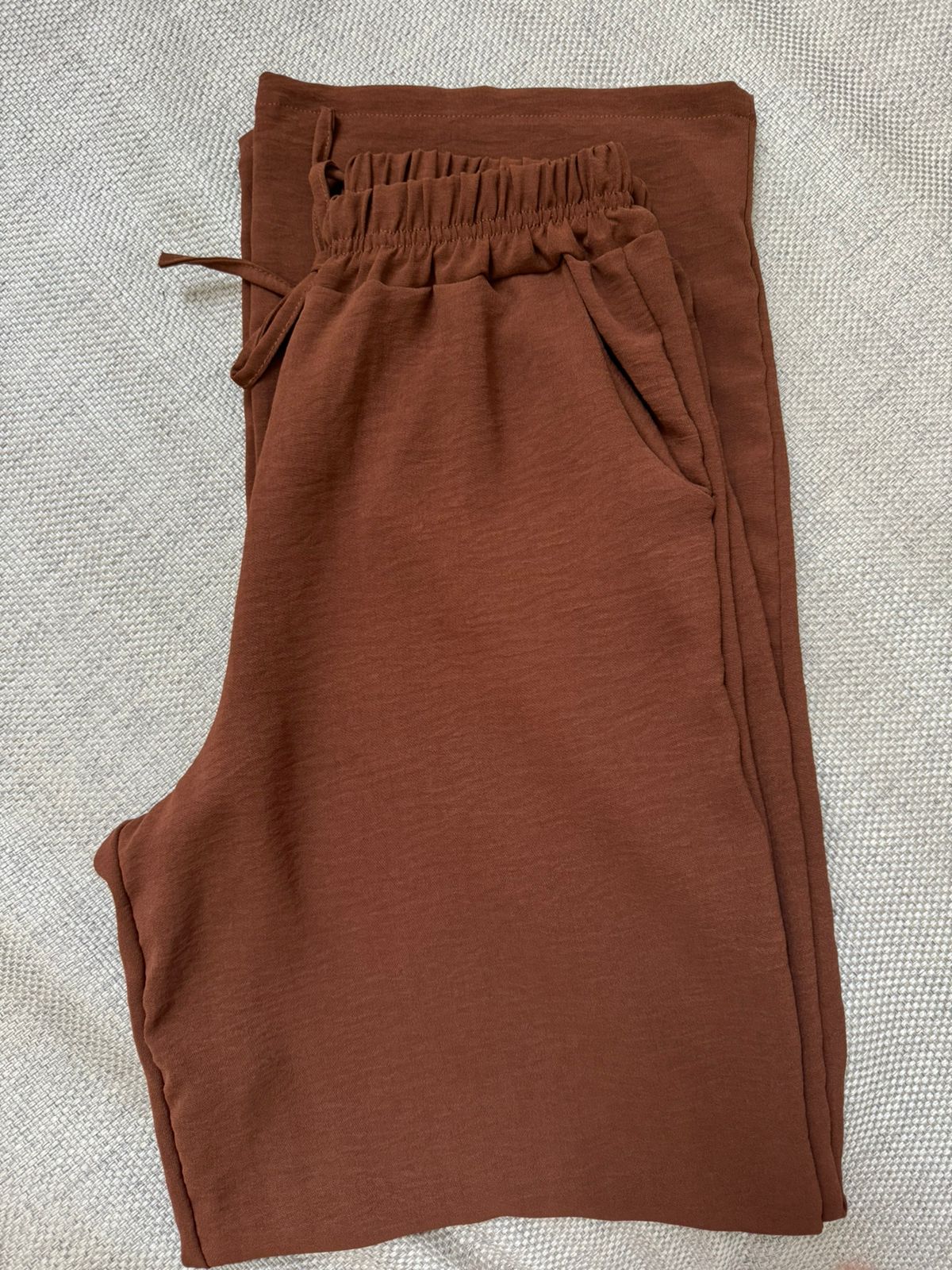 Calça Feminina Pantalona Duna Wide Leg Canela