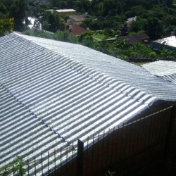Telha Ecológica Termoacustica de Polialumínio - 2,15m x 0,95m